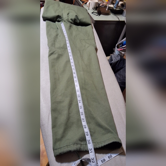 Elevate Your Gorpcore Wardrobe with Stylish Women's Drawstring Hem Cargo Pants - Picture 4 of 6